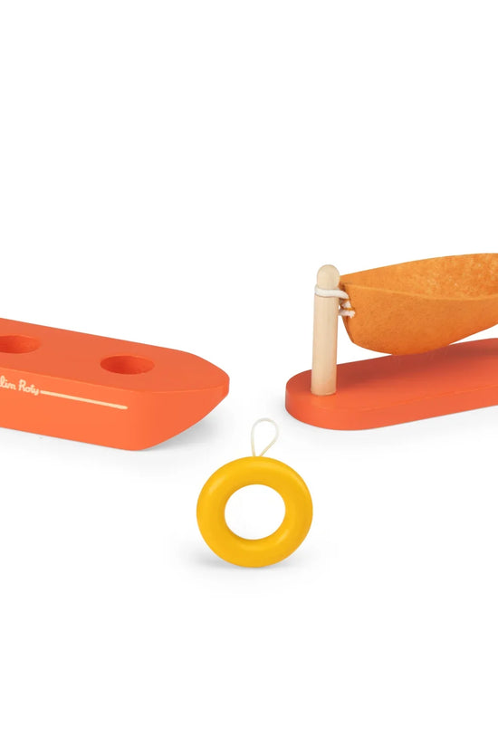 La Grande Famille Lake House